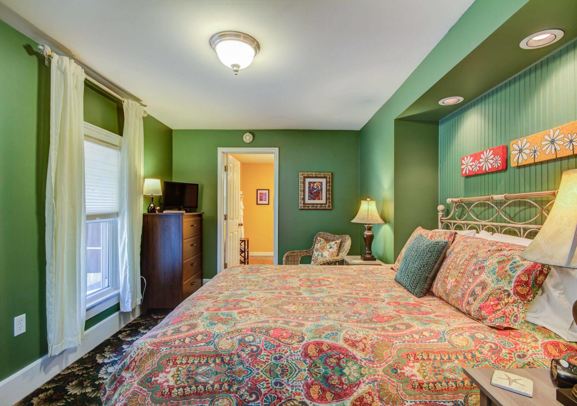 Twin Oaks Inn Saugatuck Buitenkant foto